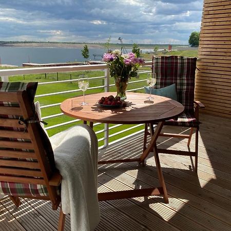 Modernes Apartment Am Hafen Mit Seeblick Grossraeschen Eksteriør billede