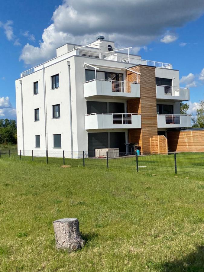 Modernes Apartment Am Hafen Mit Seeblick Grossraeschen Eksteriør billede