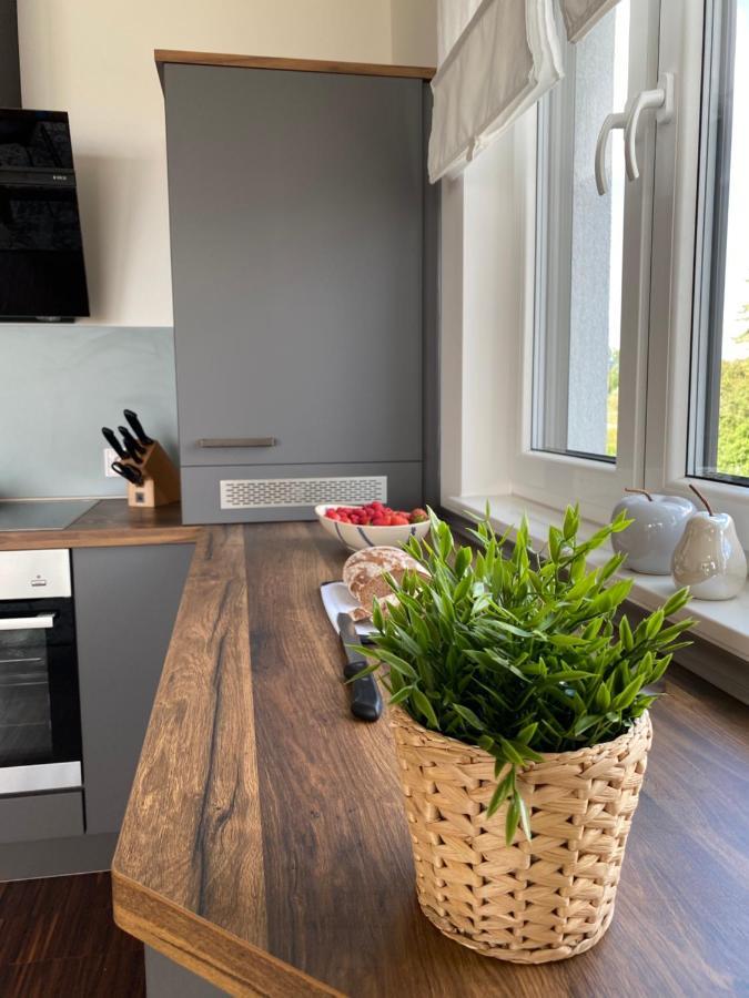 Modernes Apartment Am Hafen Mit Seeblick Grossraeschen Eksteriør billede