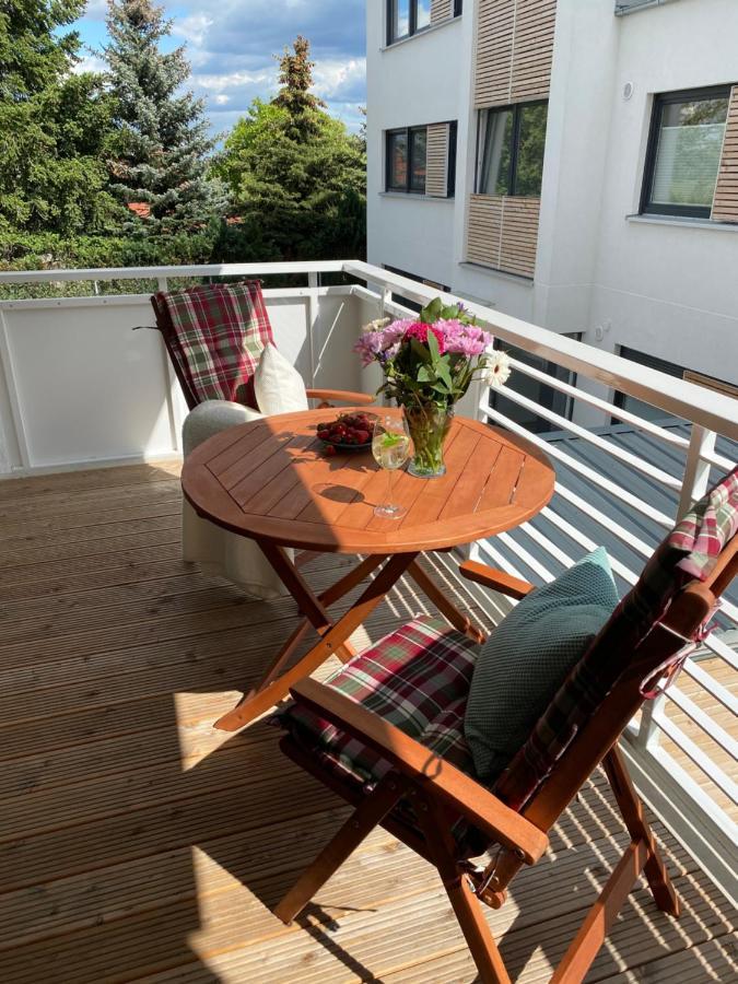 Modernes Apartment Am Hafen Mit Seeblick Grossraeschen Eksteriør billede